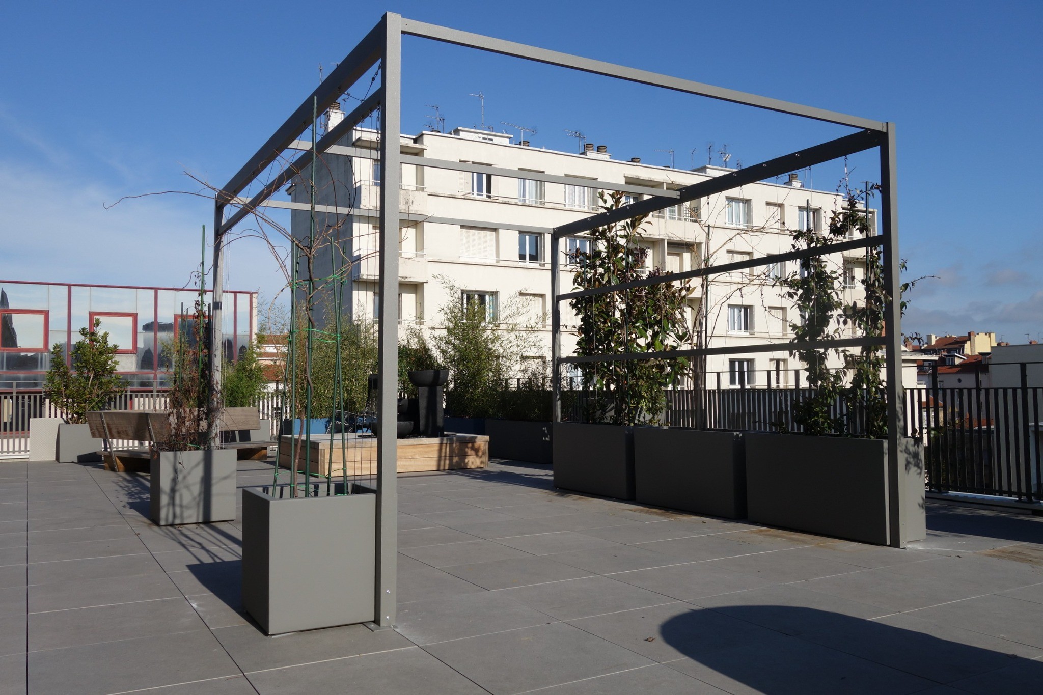 Réalisation de structure végétalisée sur rooftop